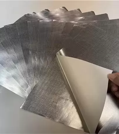 الورق المعدني